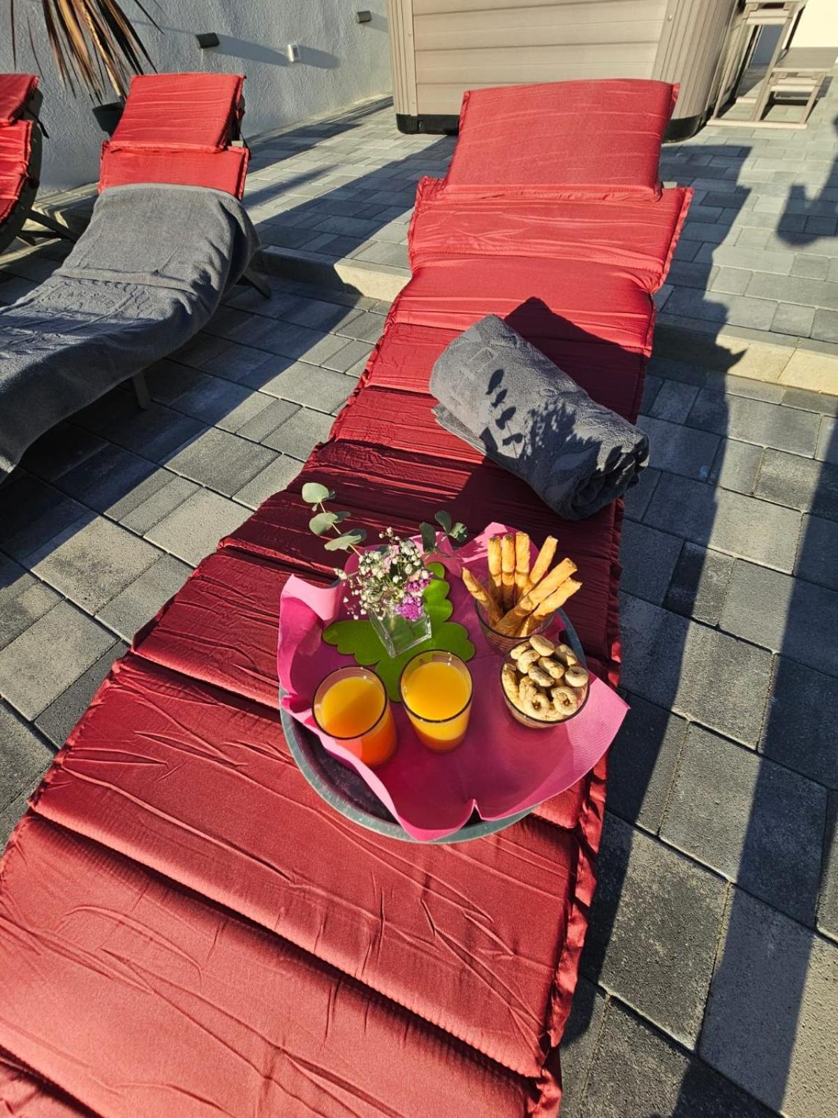 Apartman Koko With Private Jacuzzi Makarska Dış mekan fotoğraf