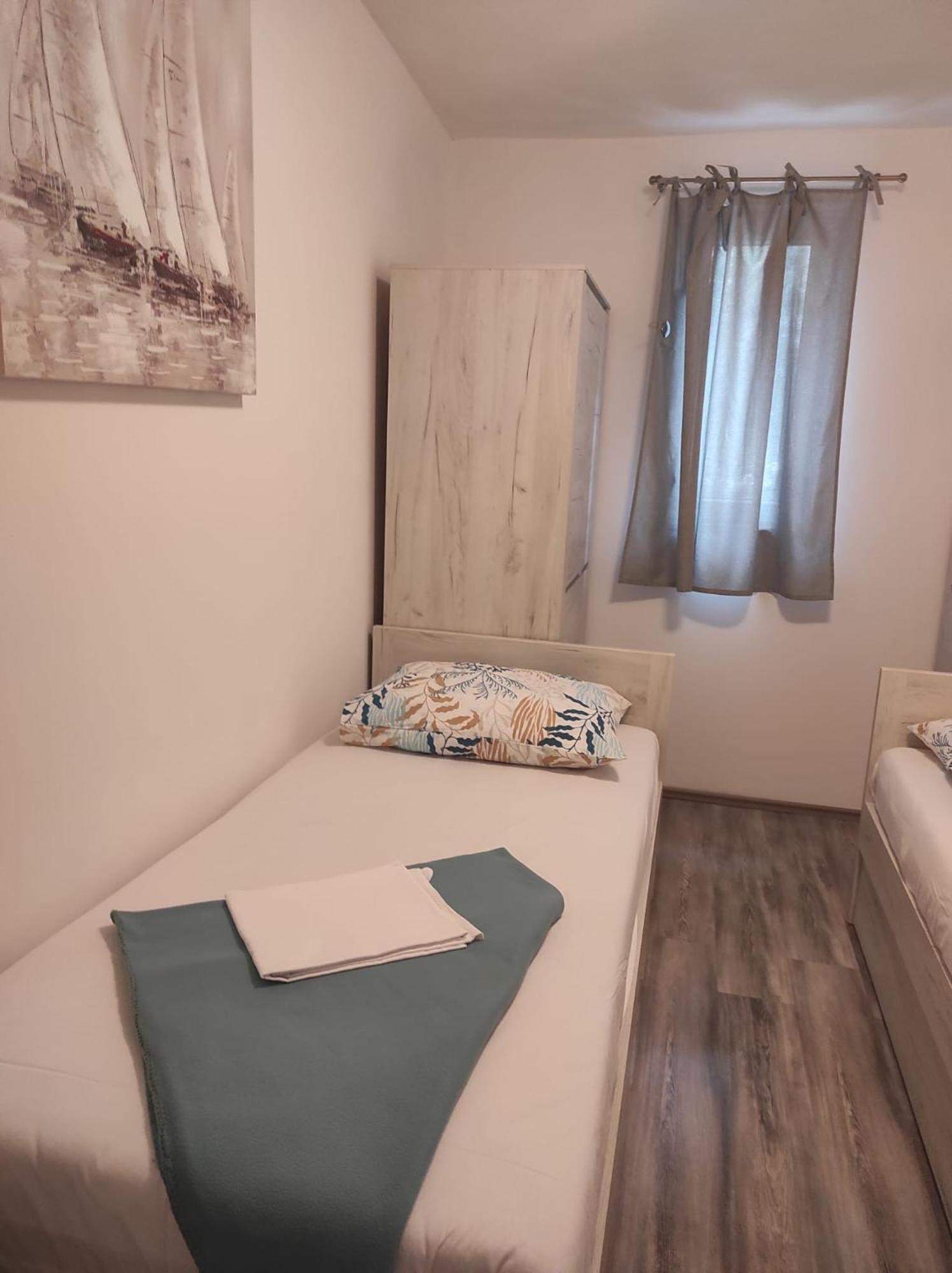 Apartman Koko With Private Jacuzzi Makarska Dış mekan fotoğraf